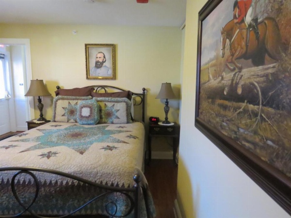 The Swope Manor Bed & Breakfast image 21